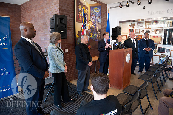 Press_Conference_085