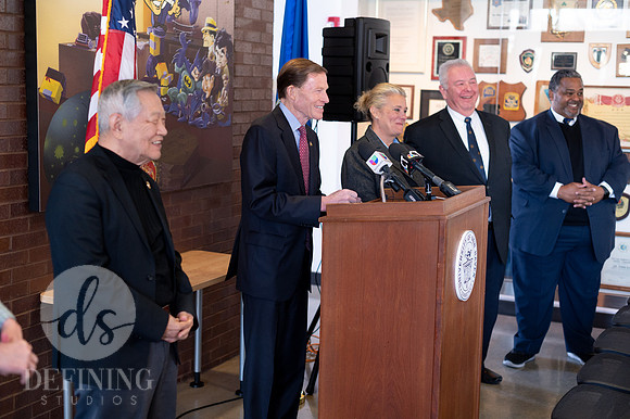 Press_Conference_083