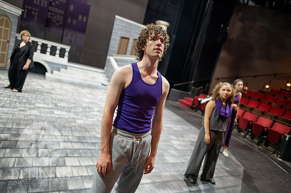 Breakdancing_Shakespeare_017