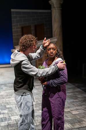 Breakdancing_Shakespeare_179