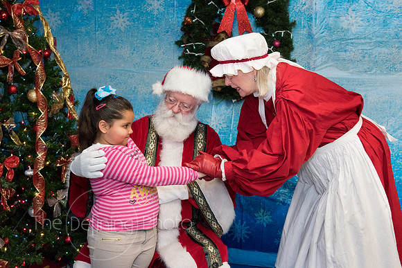 Compass_Holiday_Dinner_108
