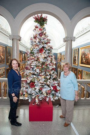 Womans_Committee_Tree_Decorationg_84