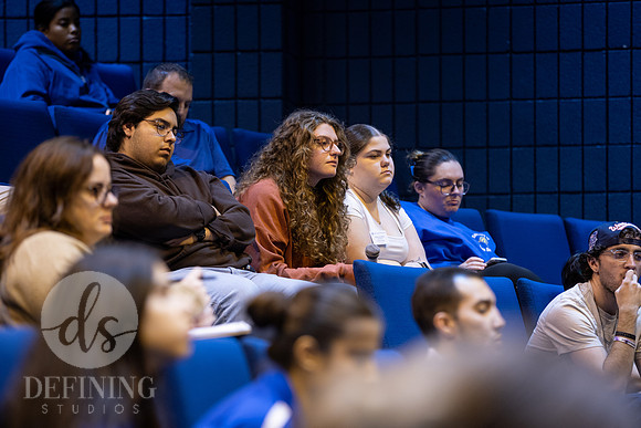 Commuter_Lounge-Town_Hall_155