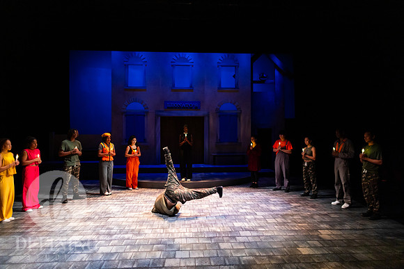 Breakdancing_Shakespeare-257