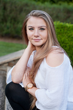 Amber_Pelletier_Senior_Portraits_16