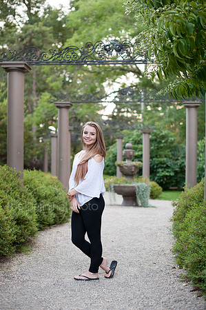 Amber_Pelletier_Senior_Portraits_24