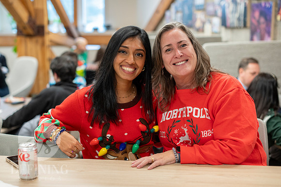 Ugly_Sweater_Lunch-082