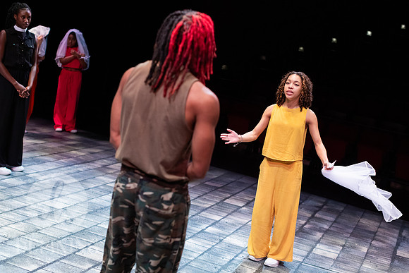 Breakdancing_Shakespeare-270