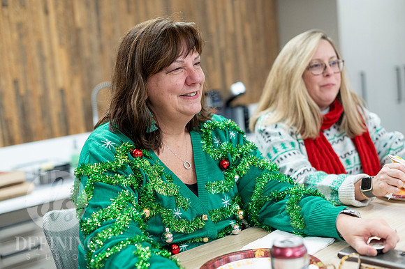 Ugly_Sweater_Lunch-063