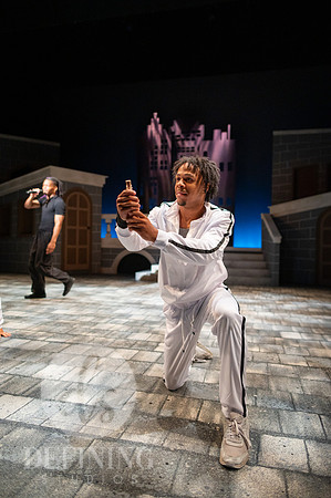 Breakdancing_Shakespeare_113