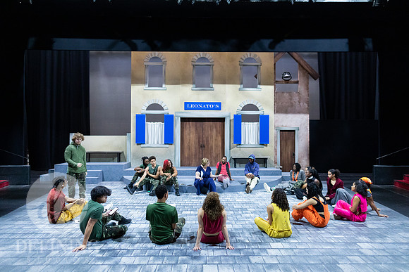 Breakdancing_Shakespeare-001
