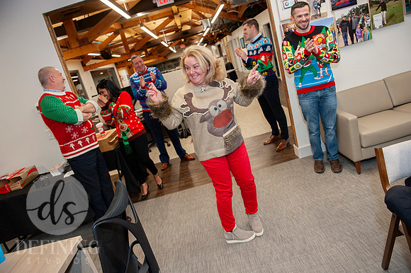 Ugly_Sweater_Lunch-094