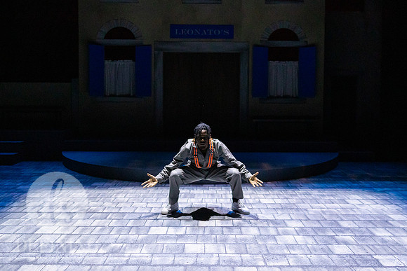 Breakdancing_Shakespeare-240