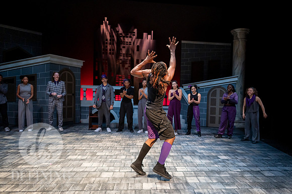 Breakdancing_Shakespeare_225