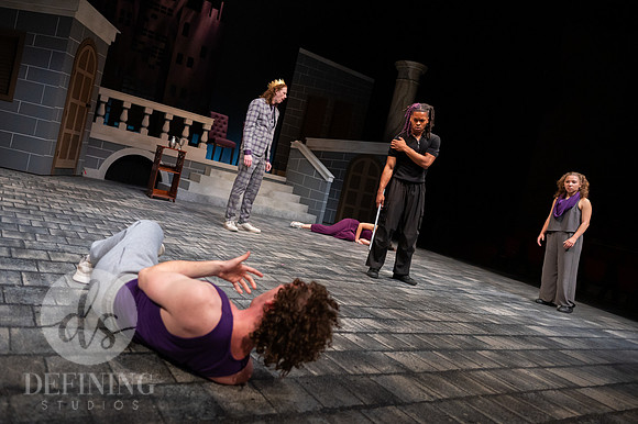 Breakdancing_Shakespeare_210