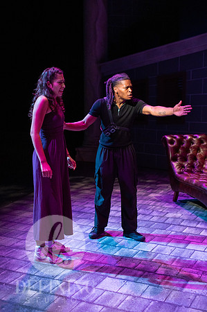 Breakdancing_Shakespeare_160