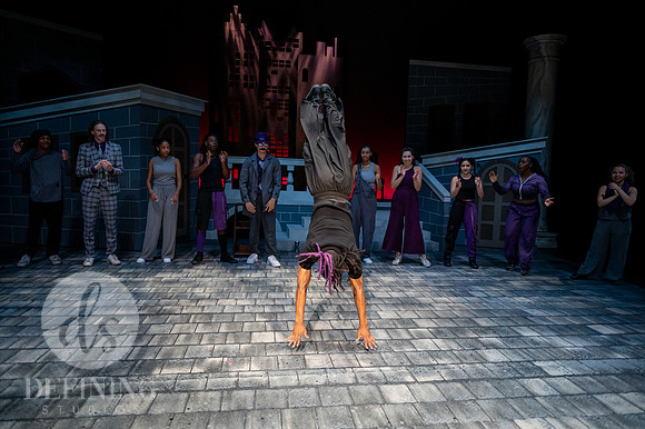 Breakdancing_Shakespeare_235