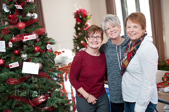 Womans_Committee_Tree_Decorationg_68