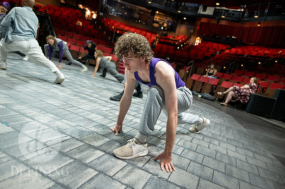 Breakdancing_Shakespeare_003