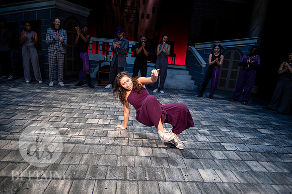 Breakdancing_Shakespeare_227