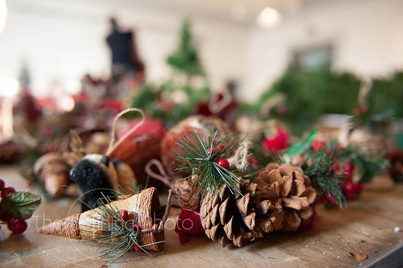 Womans_Committee_Tree_Decorationg_16