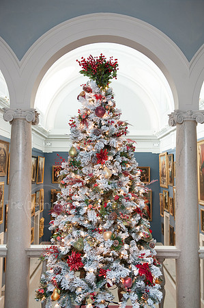 Womans_Committee_Tree_Decorationg_86