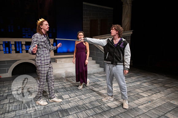 Breakdancing_Shakespeare_174