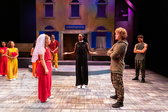 Breakdancing_Shakespeare-190