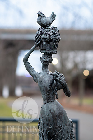 Riverfront_Floodmarkers_and_Monument_04