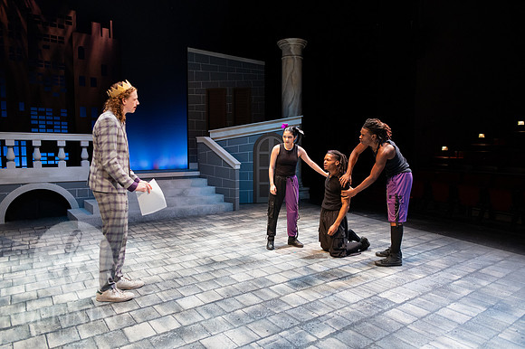 Breakdancing_Shakespeare_162