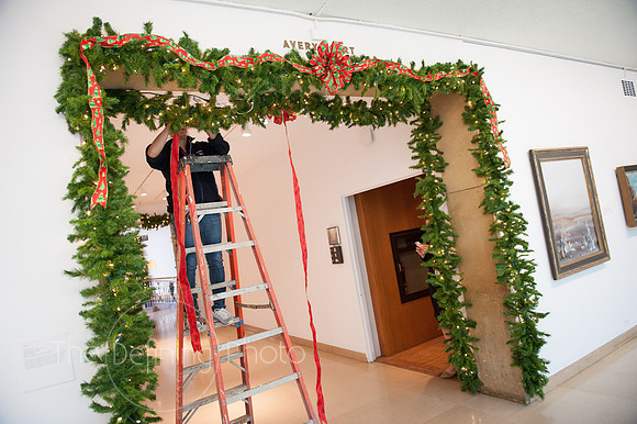 Womans_Committee_Tree_Decorationg_28