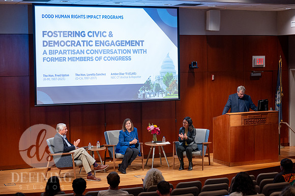 Fostering_Engagement_094