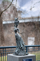 Riverfront_Floodmarkers_and_Monument_10