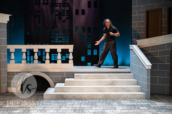 Breakdancing_Shakespeare_108