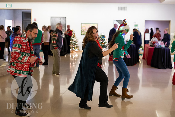 Wadsworth_Holiday_Social_114