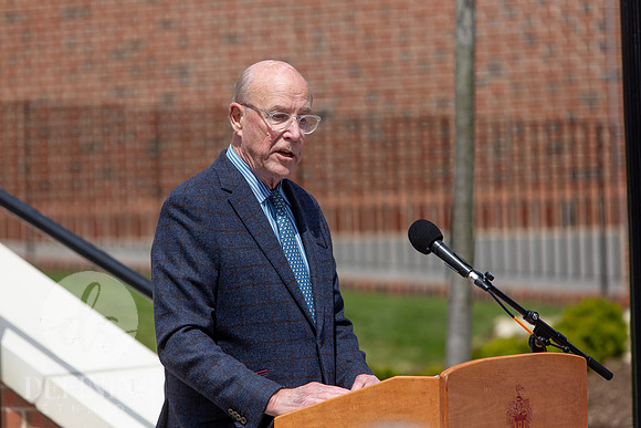 Weigel_Terrace_Dedication_072