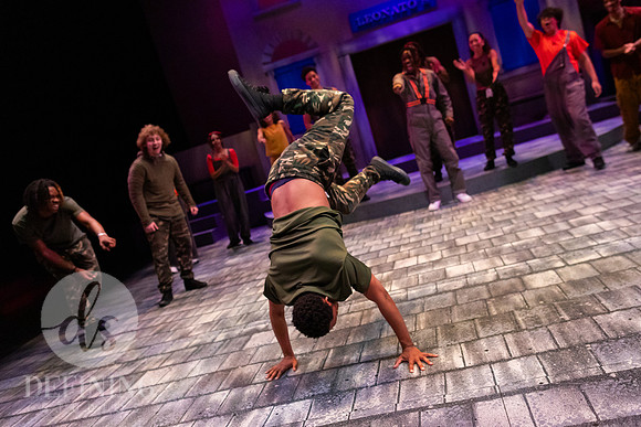 Breakdancing_Shakespeare-311